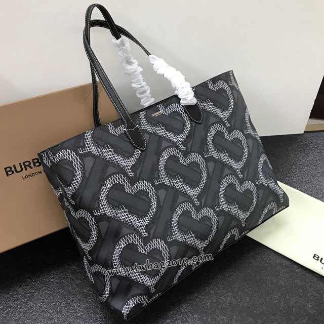 Burberry專門店新款特托包 巴寶莉經典TB圖案手提購物袋 yxb1071